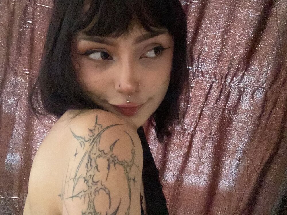 zuki_gloomy