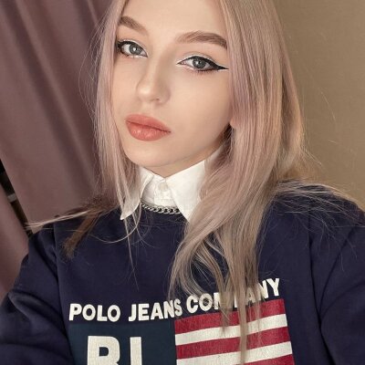 EmilieJenkins 🅰 free live stream