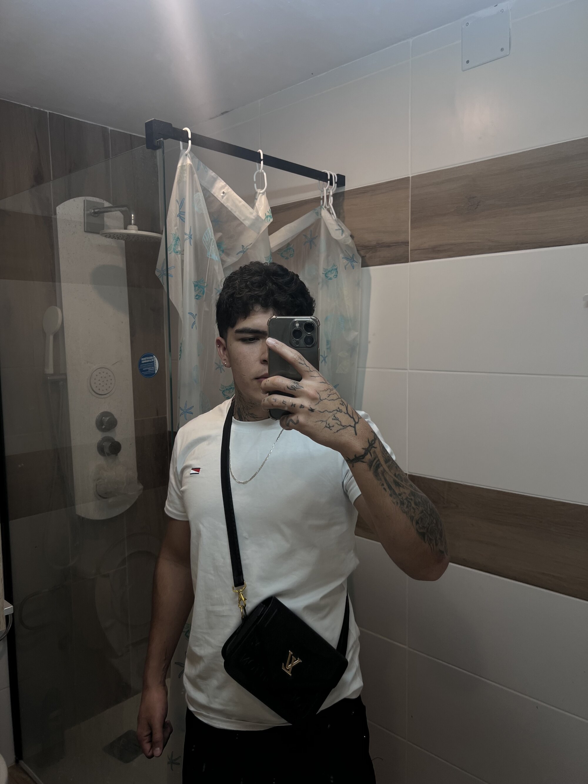 Andy0103