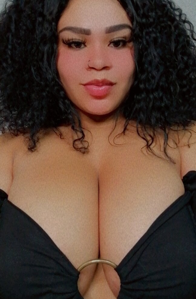 thael_ from stripchat