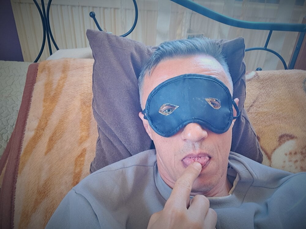 Martin7412@xh 離線 XXX 聊天