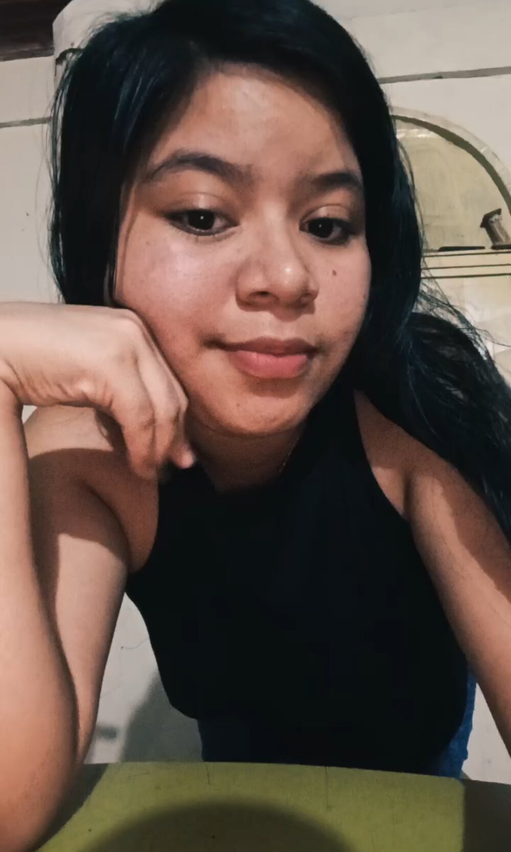 stripchat la-nena01 webcam profile pic via badgirlwebcam.com