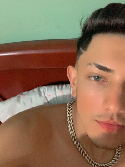 daveboy_20 from stripchat