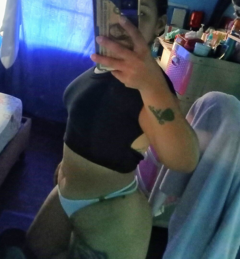 Laura_gonsales' Offline XXX Chat