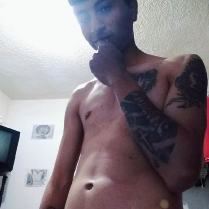 Xshaggy93's Offline XXX Chat