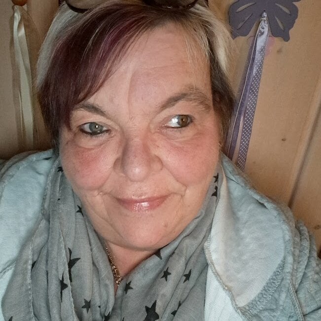 zaubermaeuschen66 Offline XXX-Chat