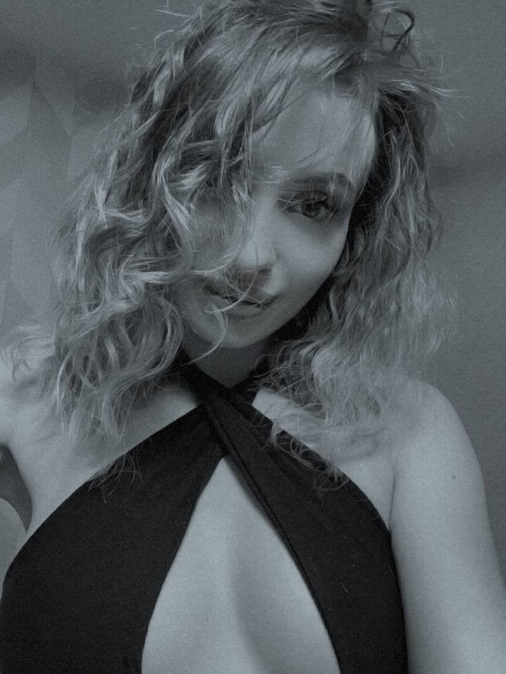 LynnaDobson profile