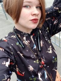 FloraAyres' Offline XXX Chat