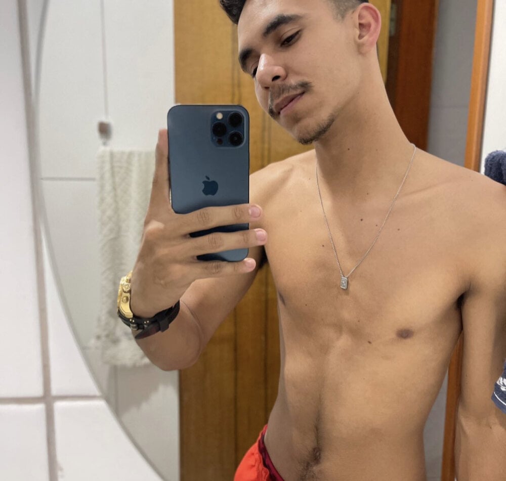 pedrovila from stripchat