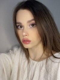 LoraLargena's Offline Chat Room
