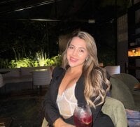 camila_vanucci's webcam live show