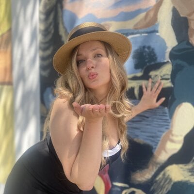 UnderWunder Live Cam on StripChat