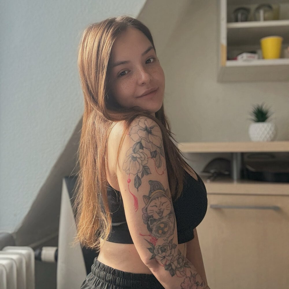 -meowy- from stripchat