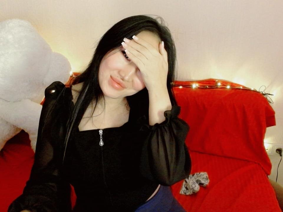 Live sex webcam photo for AsianQueens #290112422