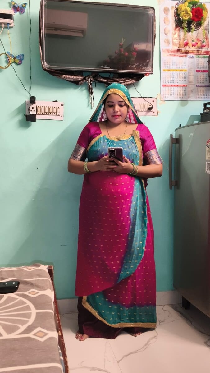 247camsex.com ekta_bhabhi99 livesex profile in colorful-hair cams