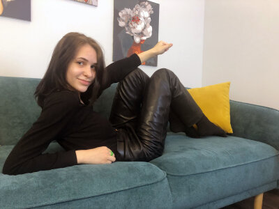 Call_me_Molly 🖥 adult chat
