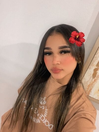 Laurah_hill - Stripchat Girl 