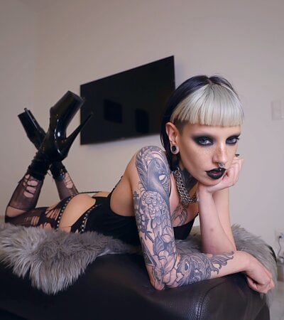 eva_nexus - squirt white