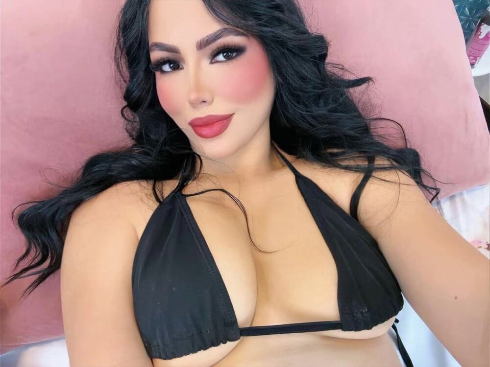 pornos.live katiamoree livesex profile in kates-place cams