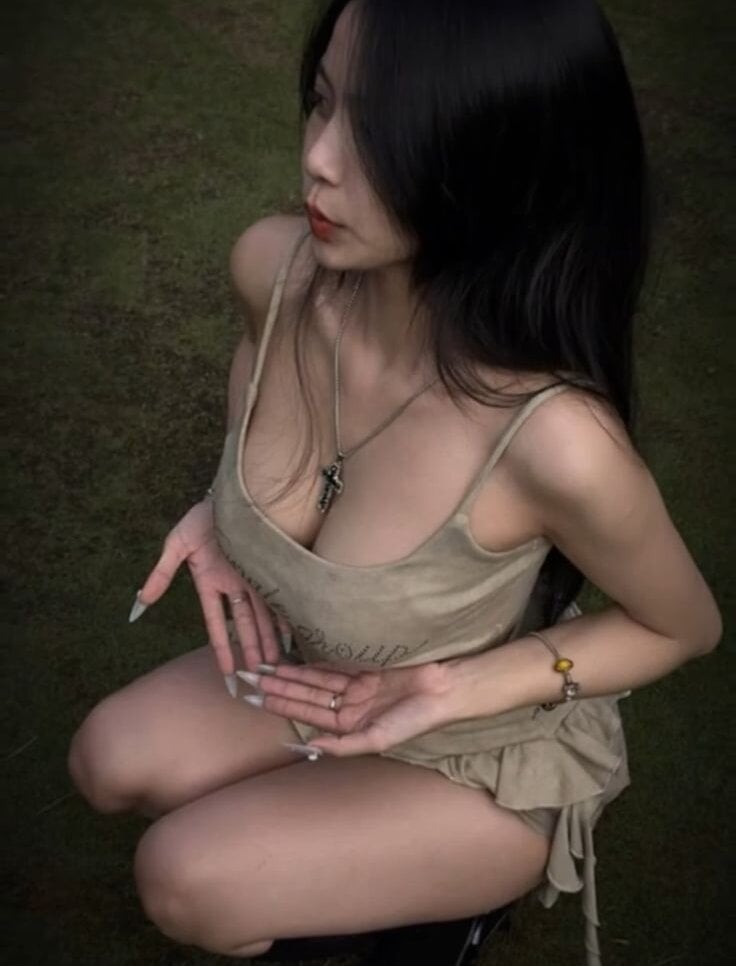 Suki_99: συνομιλία ΧΧΧ εκτός σύνδεσης