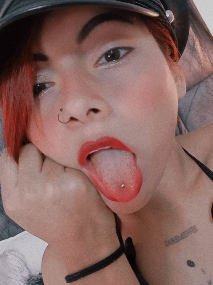 Live sex webcam photo for MonieLodge #289980655