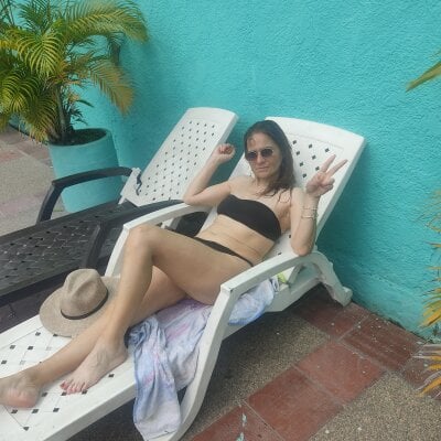 Dannial51 Female Interactivetoysmature Free Cam Nude