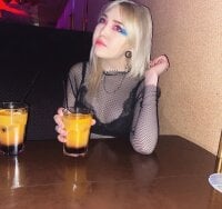 Sad_Girl_'s Offline Chat Room