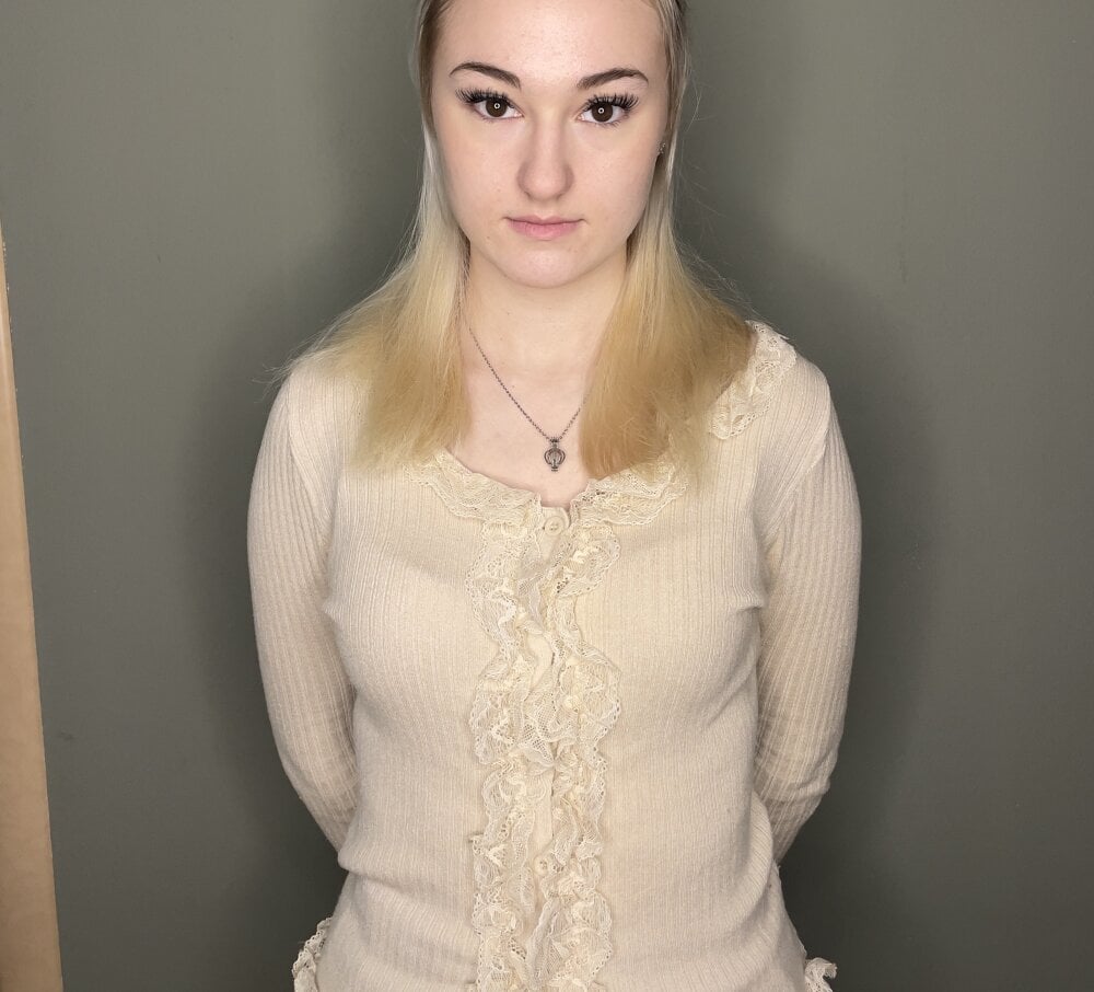 6livesex.com candirinebold livesex profile in usa-originally-from-australia cams