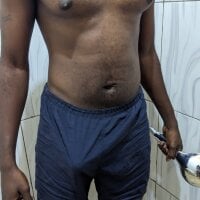 Chatroom XXX en direct de Jamie_the_MILKYBBCDICK