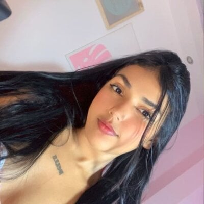 Jessgarcia_ Female Colombian Live Cam Strip