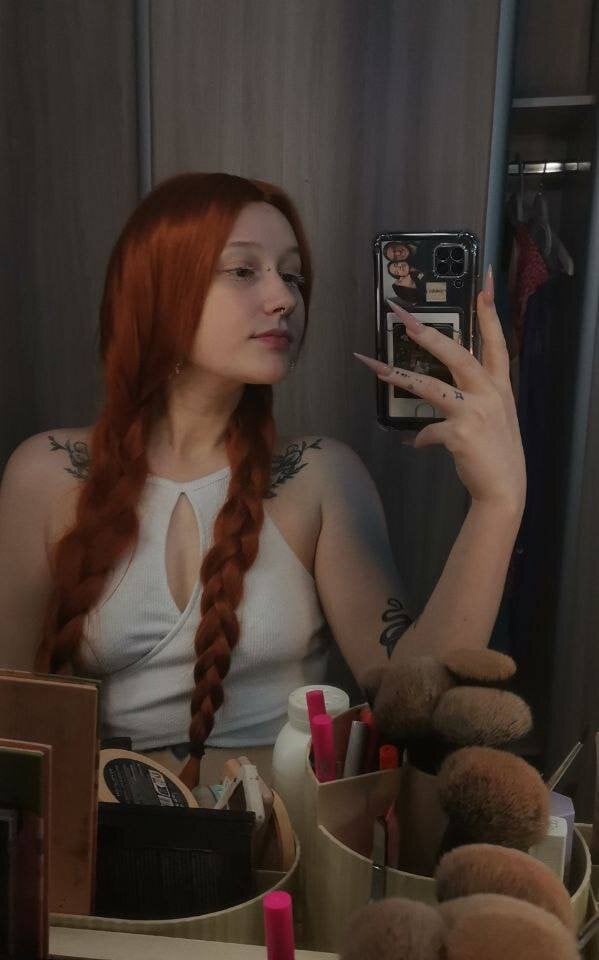 sexcam3d.net Ayla_Hicks livesex profile in white-hair cams