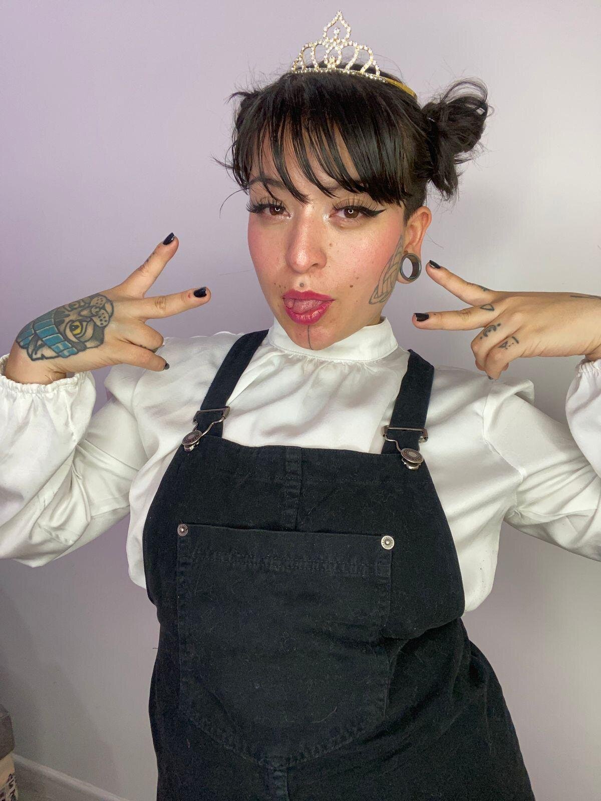 violet_bennett_