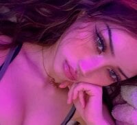 kamila-84's webcam live show