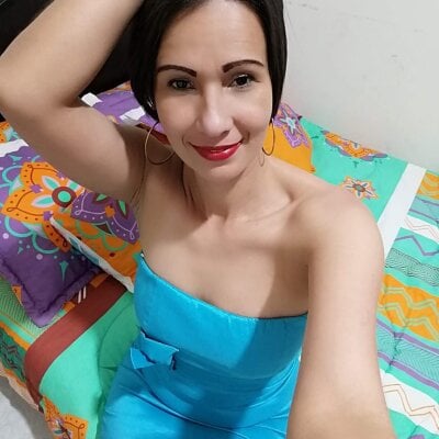 laura_foxh from stripchat