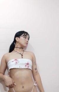melody_poppy's Offline Chat Room