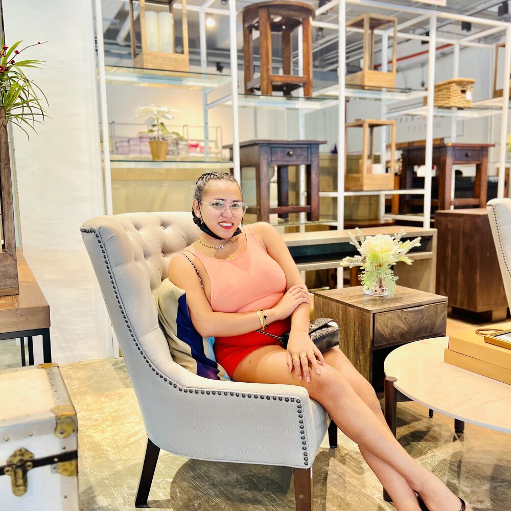 Live sex webcam photo for MonstrousCockDiva69 #290219889