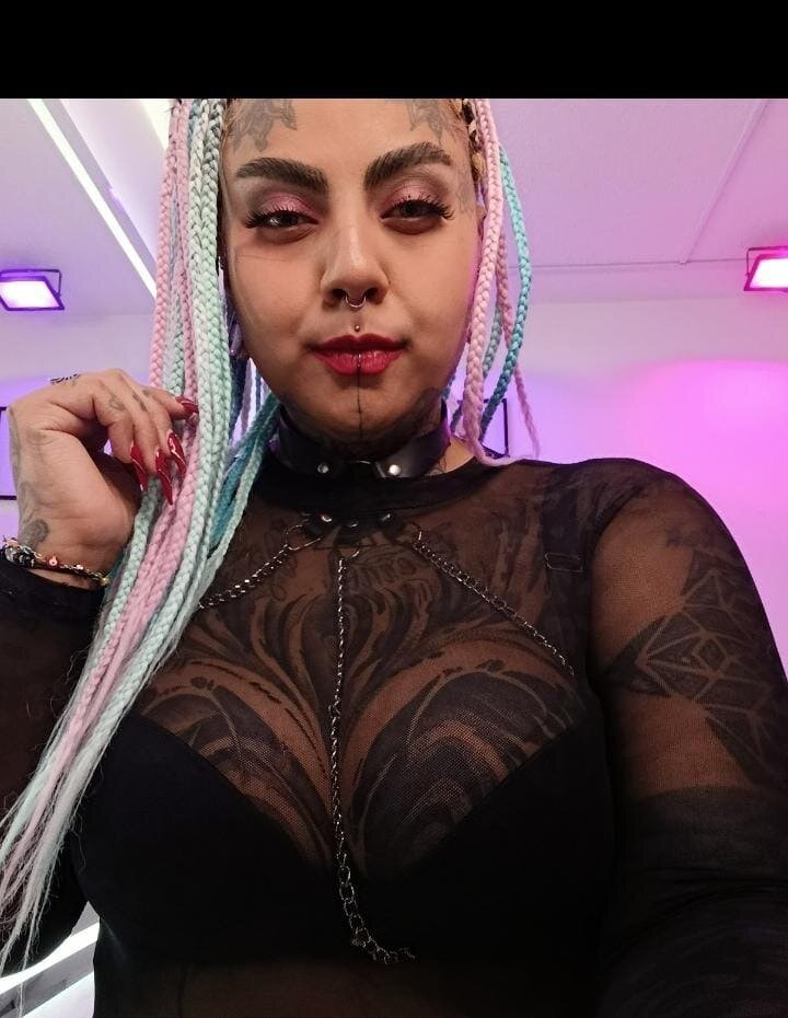 Eimy_Spank