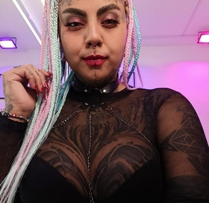 livesex.fan eimy_spank livesex profile in land-of-pleasures cams