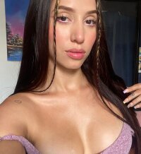 katalina_2101's Offline Chat Room