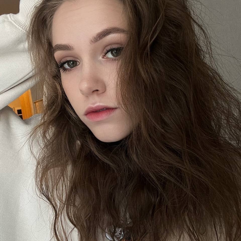 Eva_Stonee