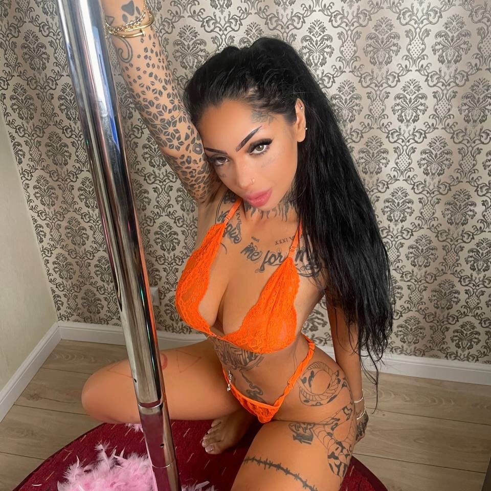 inkydoll from stripchat