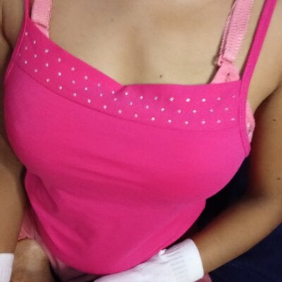 onisha on StripChat