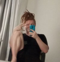 Red_boi_bi's Offline XXX Chat