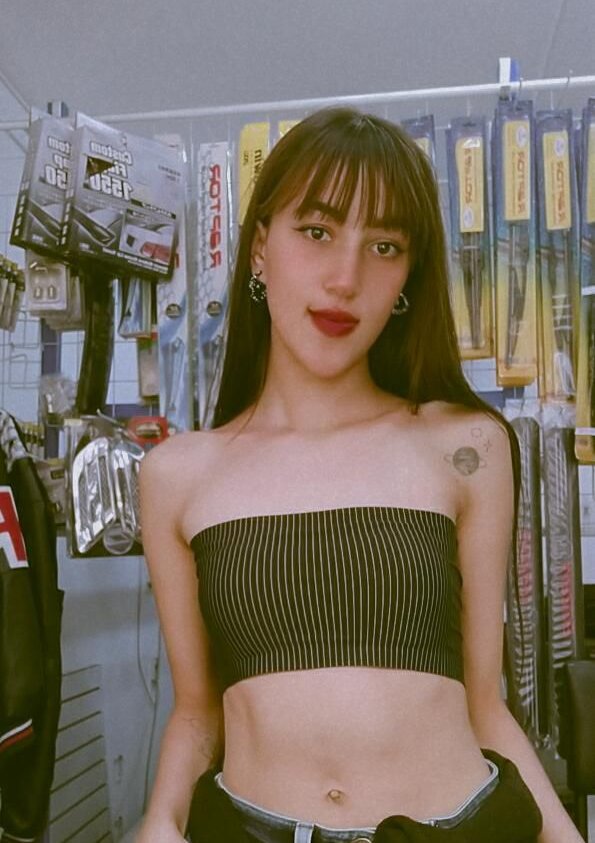 Live sex webcam photo for eimmy_oli #278984687