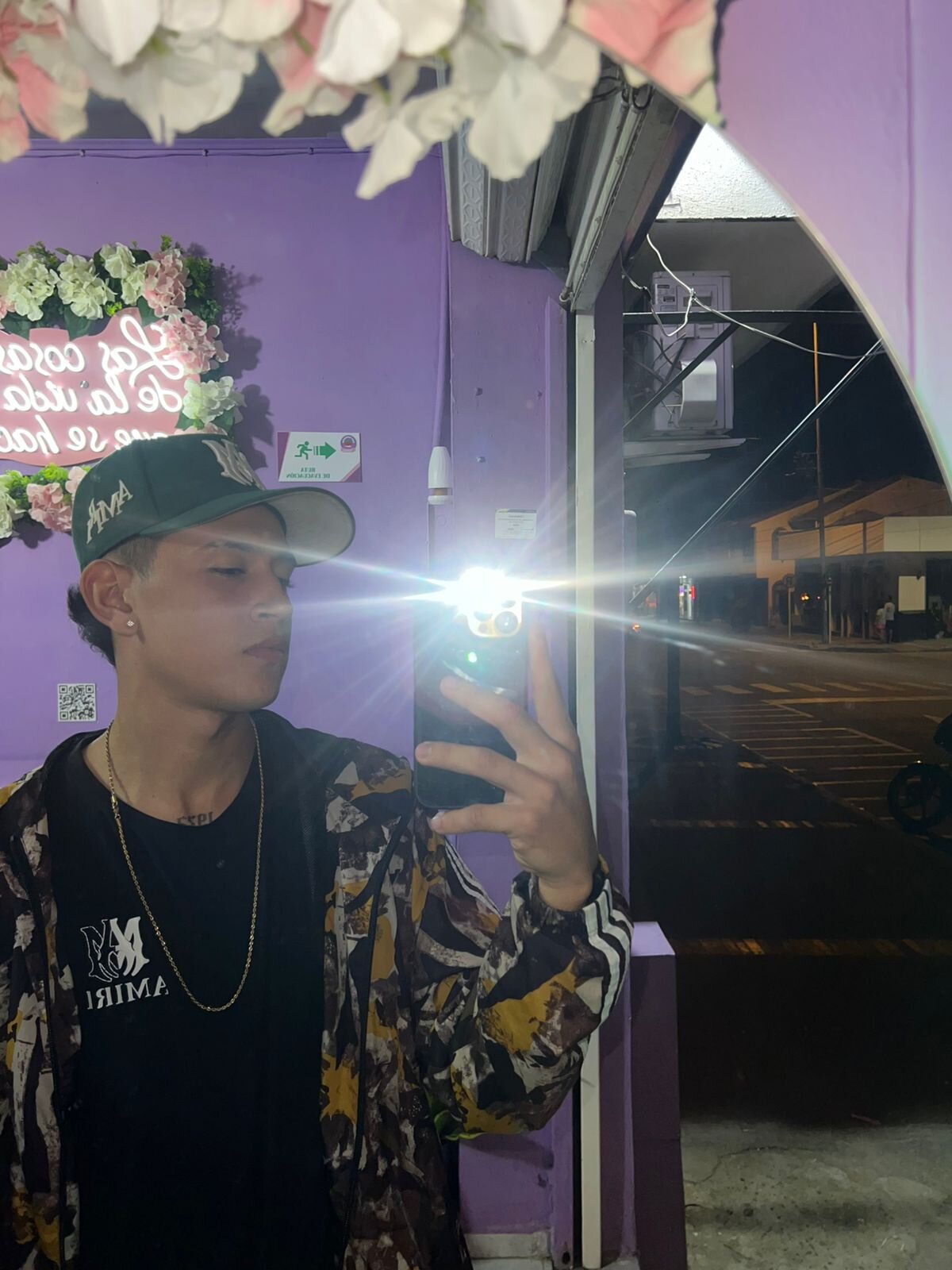 hadsomesexylatino_