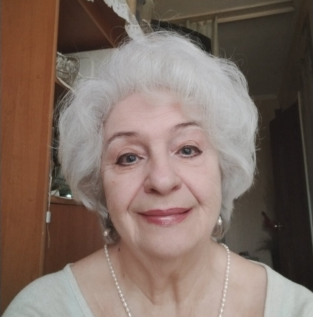 sexlivecamsites.com valeriakroww livesex profile in granny cams