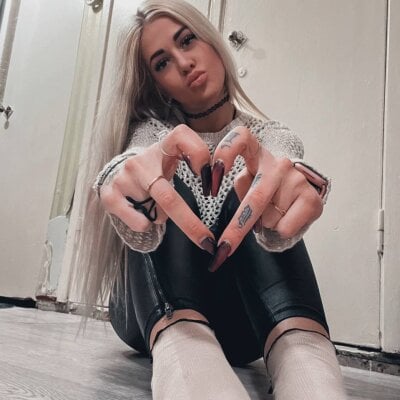 KiraMagnolia - Stripchat Glamour Lovense Best Girl 