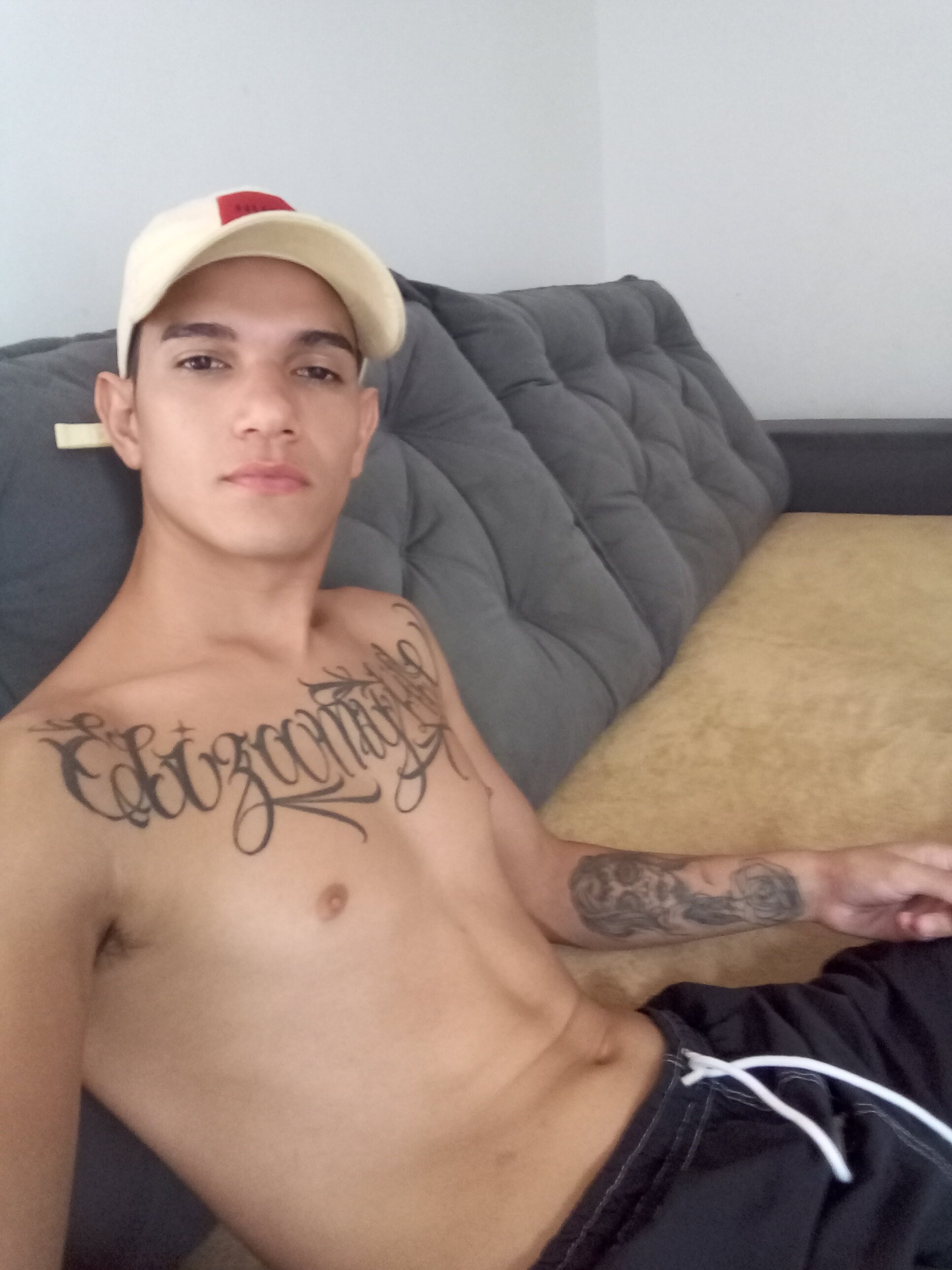 Novinhomostra