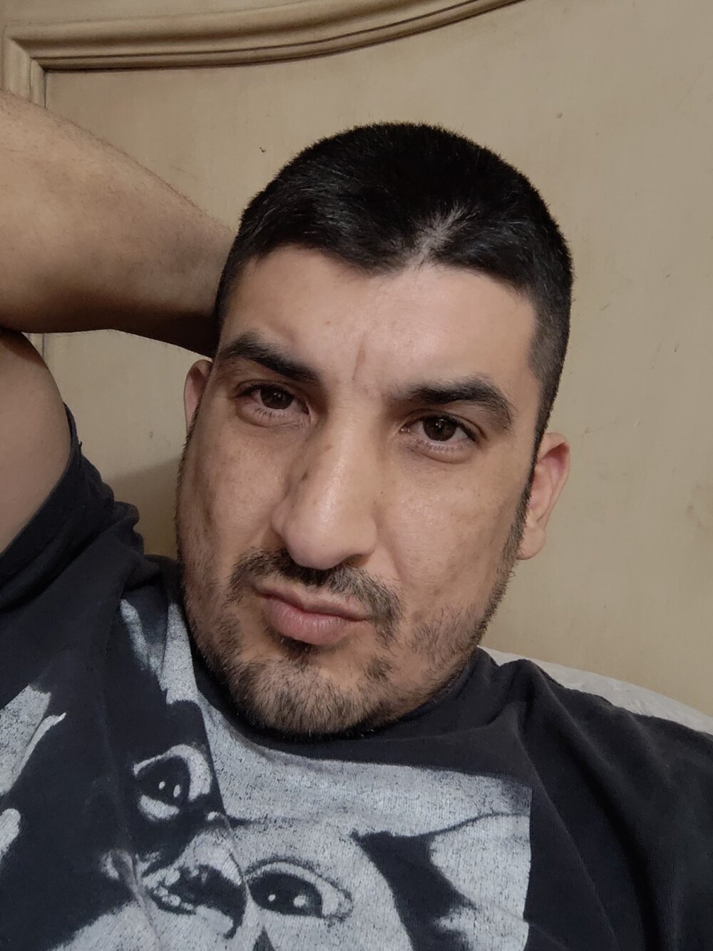 Live sex webcam photo for freakycouple8690 #289886974