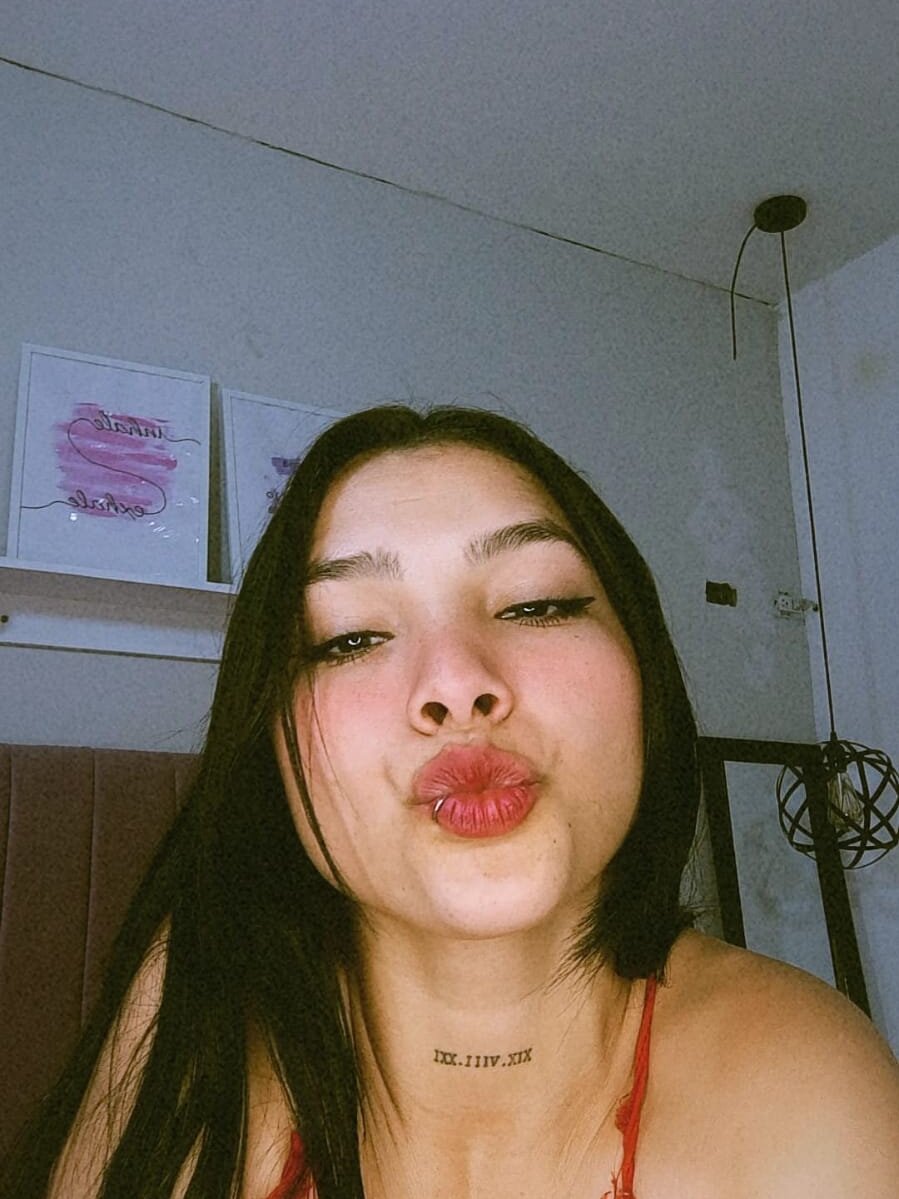 -AimeeLovee profile